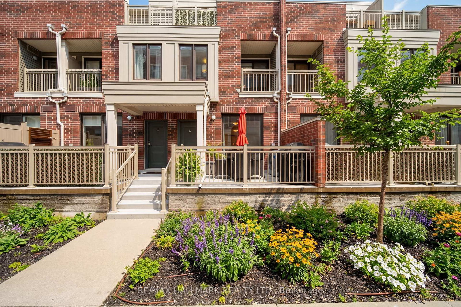 135-long-branch-avenue-etobicoke-ontario-w12894628