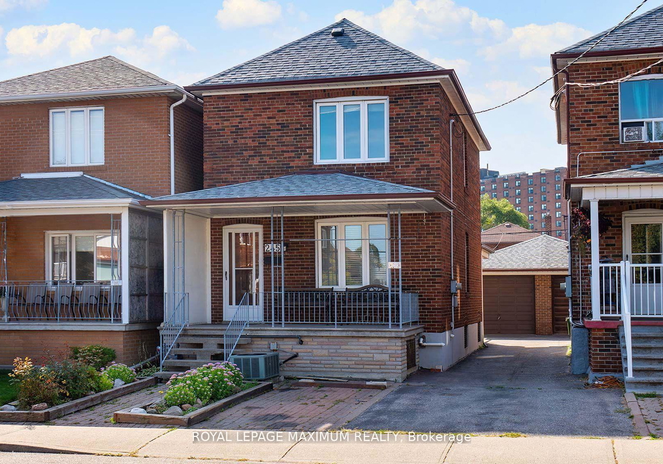 245-belgravia-avenue-north-york-ontario-w12894708