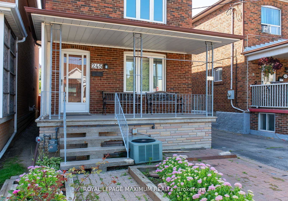 245-belgravia-avenue-north-york-ontario-w12894708