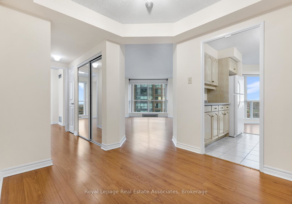 2155-burnhamthorpe-road-w-mississauga-ontario-w12894866