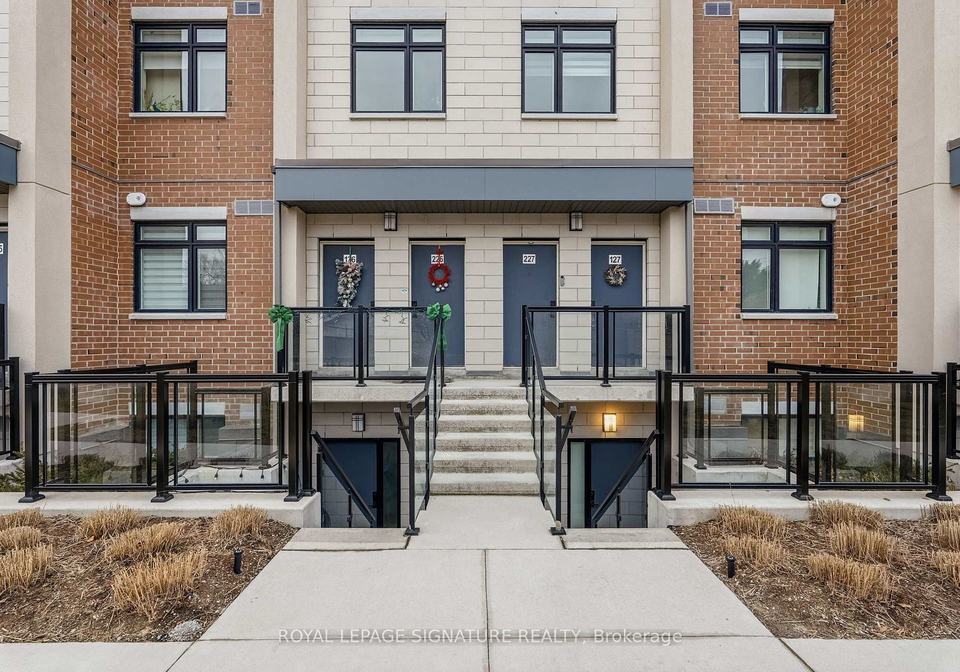 1062-douglas-mccurdy-common-mississauga-ontario-w12894972