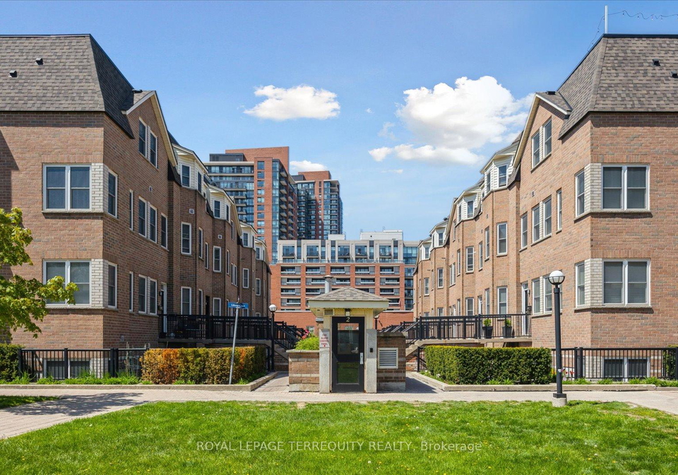 760-lawrence-avenue-w-north-york-ontario-w12895448