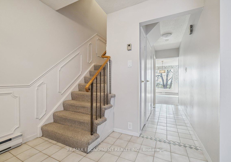 1552-kerns-road-burlington-ontario-w12895570