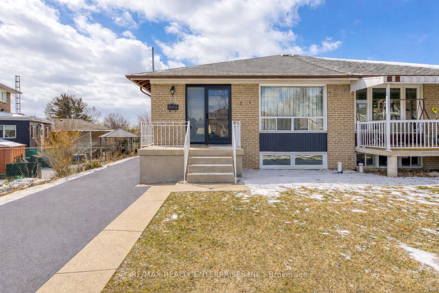 250-verobeach-boulevard-york-ontario-w12895654