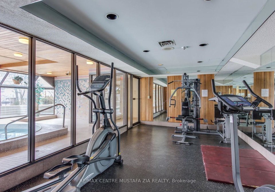 4235-sherwoodtowne-boulevard-mississauga-ontario-w12896138