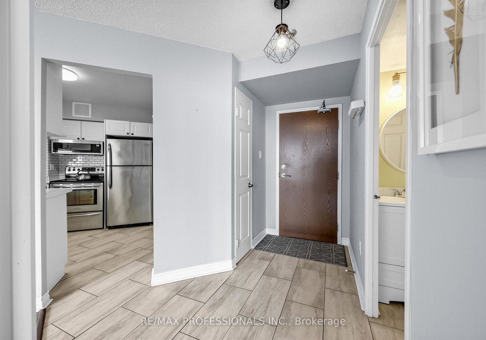 50-kingsbridge-garden-circle-mississauga-ontario-w12896400