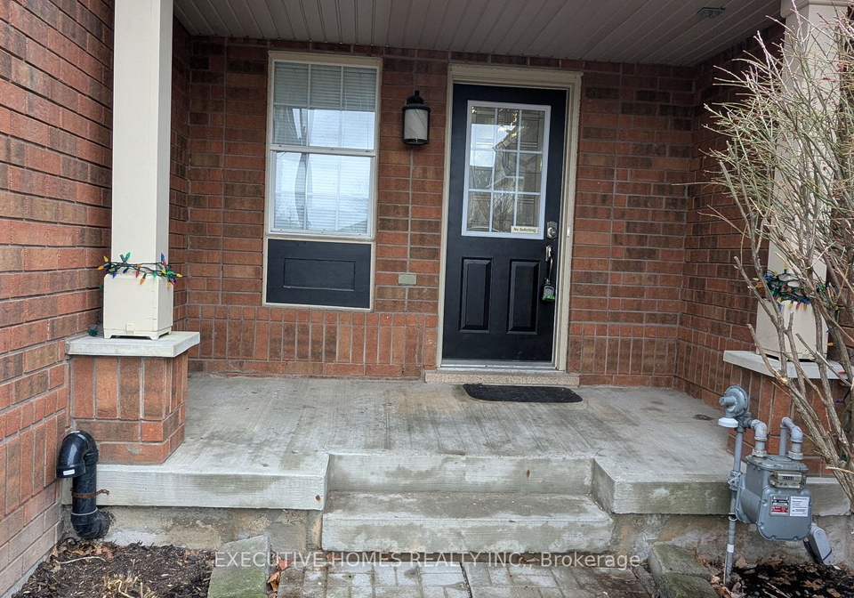 676-hamilton-crescent-milton-ontario-w12896772