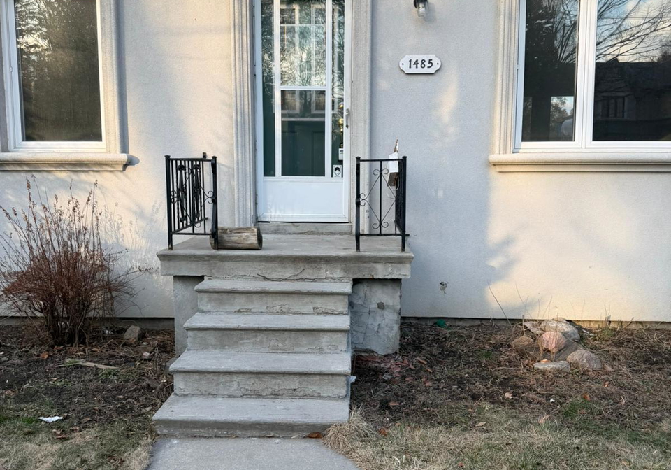 1485-applewood-road-mississauga-ontario-w12896794