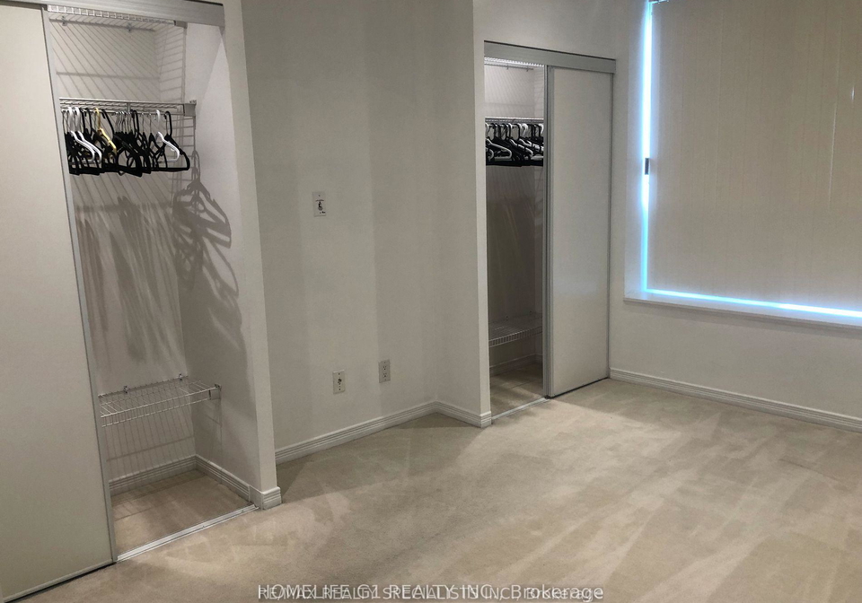 4889-kimbermount-avenue-mississauga-ontario-w12896882