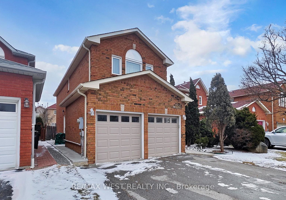 1042-windsor-hill-boulevard-mississauga-ontario-w12897262