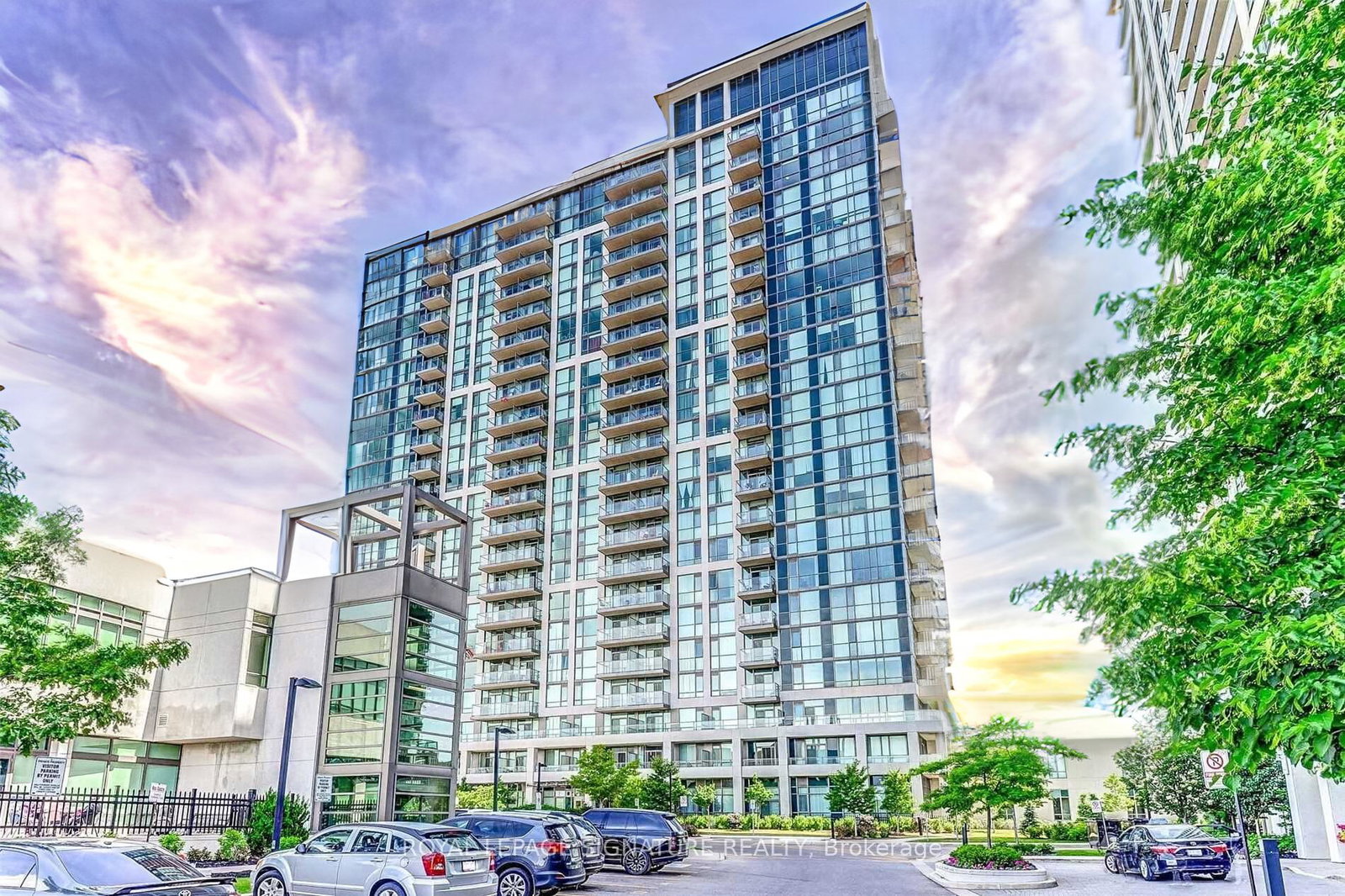 339-rathburn-road-w-mississauga-ontario-w12897290
