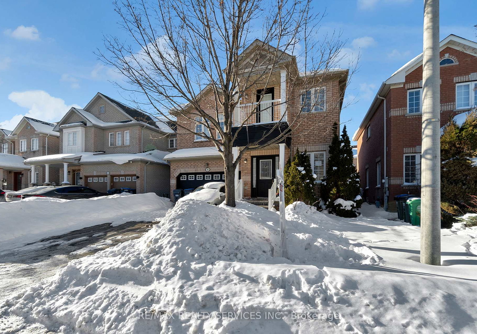 43-masters-green-crescent-brampton-ontario-w12897296