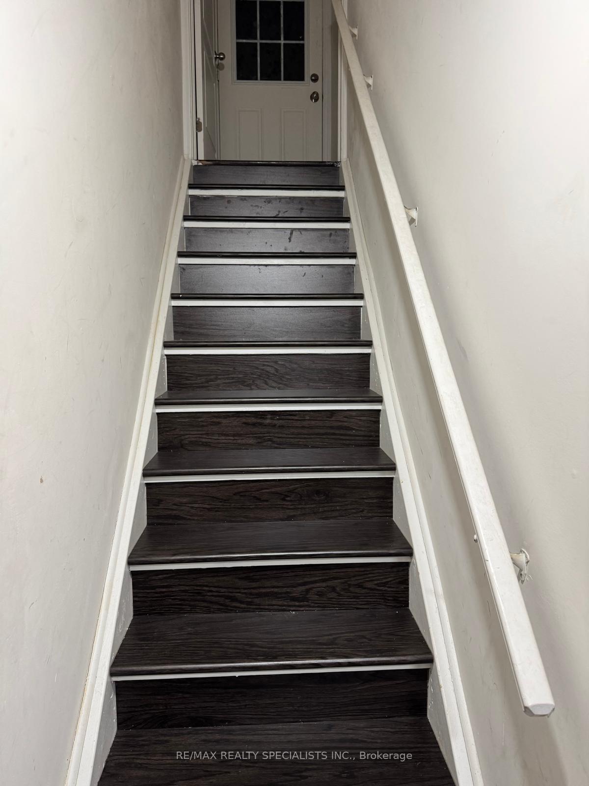 16-edinburgh-drive-brampton-ontario-w12897308
