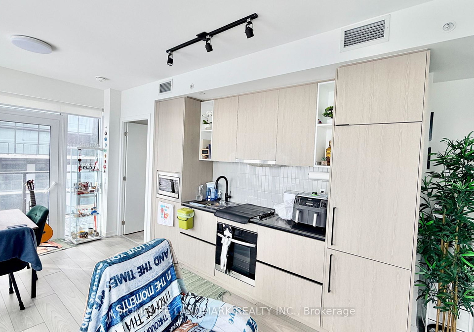1285-dupont-street-toronto-ontario-w12897378