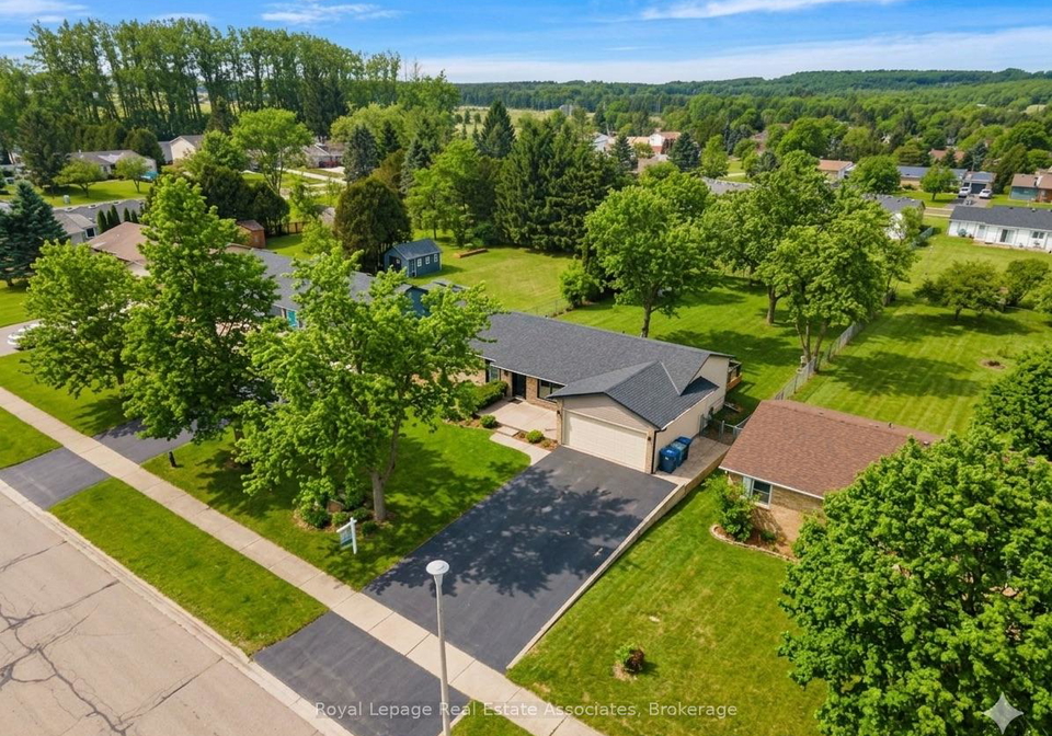 44-mcclellan-road-caledon-ontario-w12897612