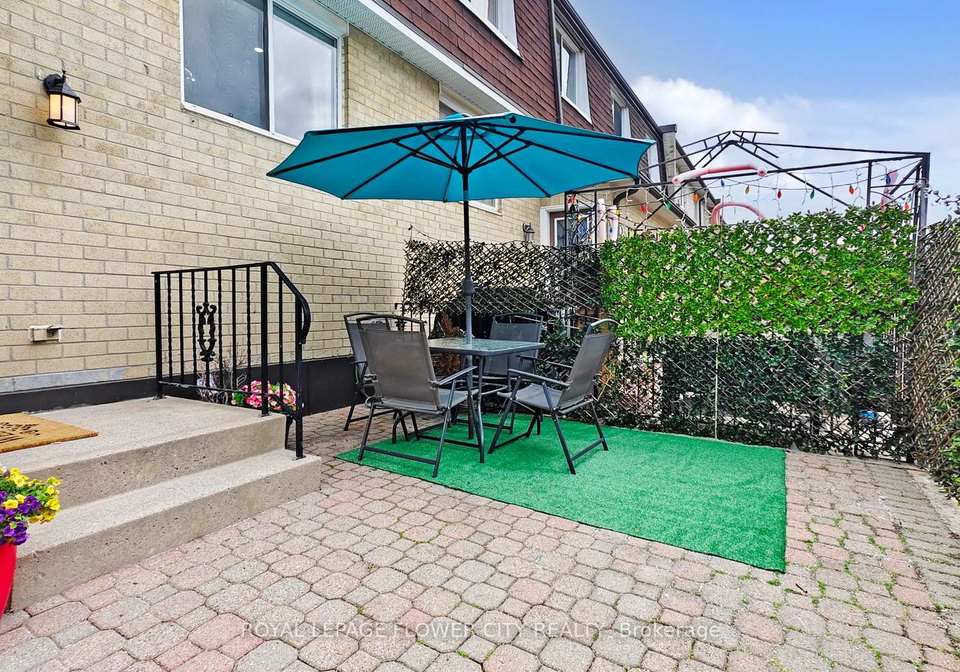 2170-bromsgrove-road-mississauga-ontario-w12897662
