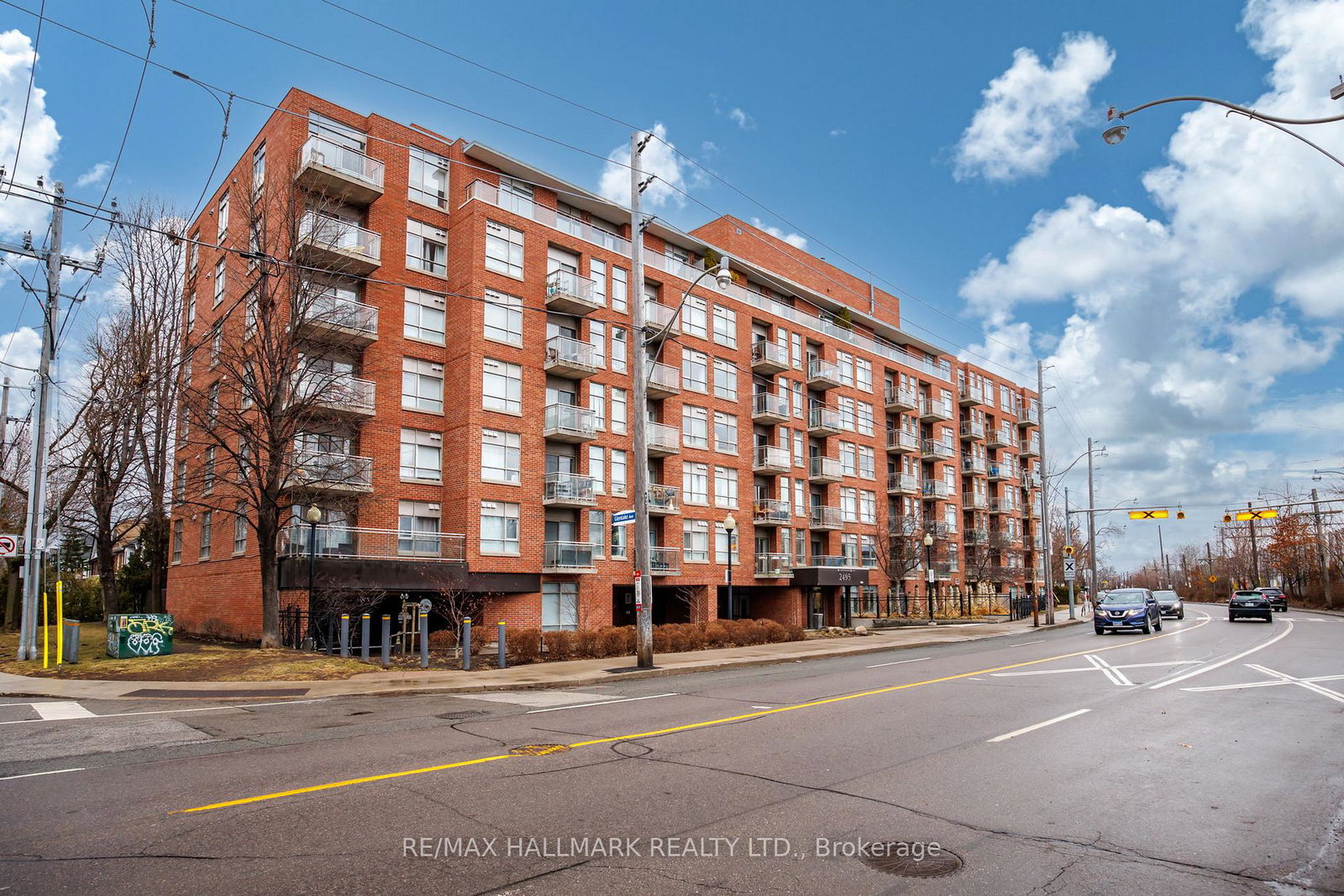 2495-dundas-street-w-toronto-ontario-w12897698