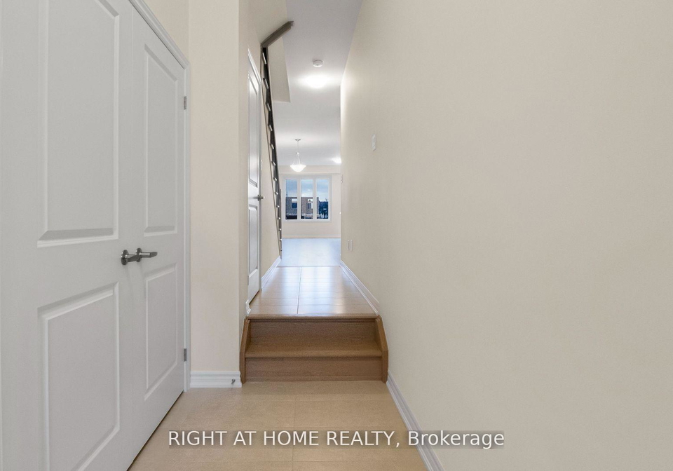 1428-almonte-drive-burlington-ontario-w12897742