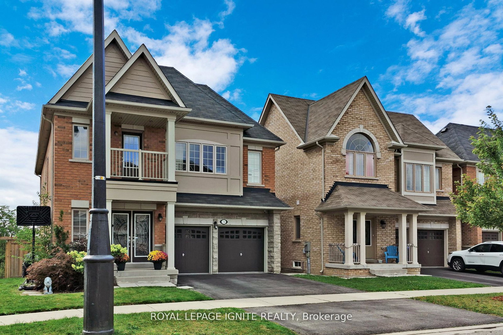 24-arrowpoint-drive-brampton-ontario-w12897888