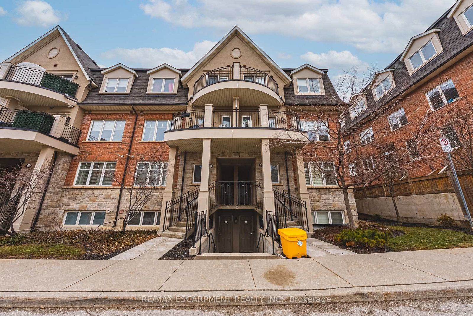 2420-baronwood-drive-oakville-ontario-w12898646