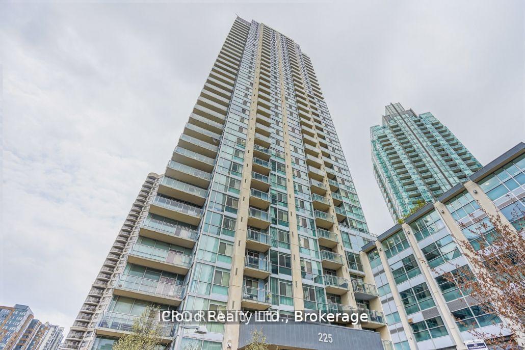 225-webb-drive-mississauga-ontario-w12898706