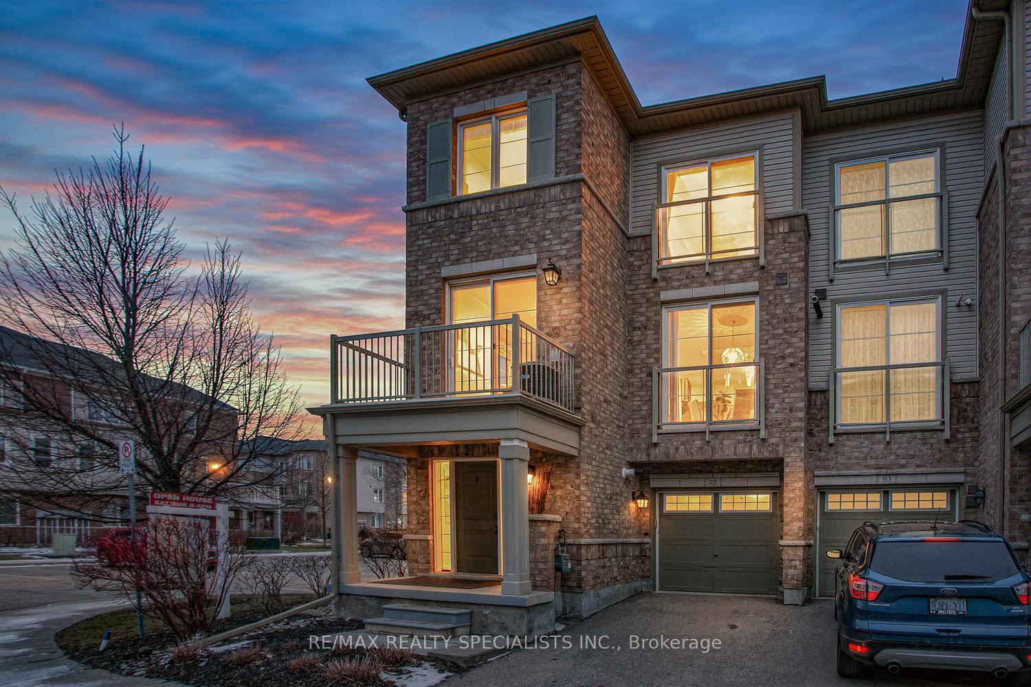 165-hampshire-way-milton-ontario-w12898776