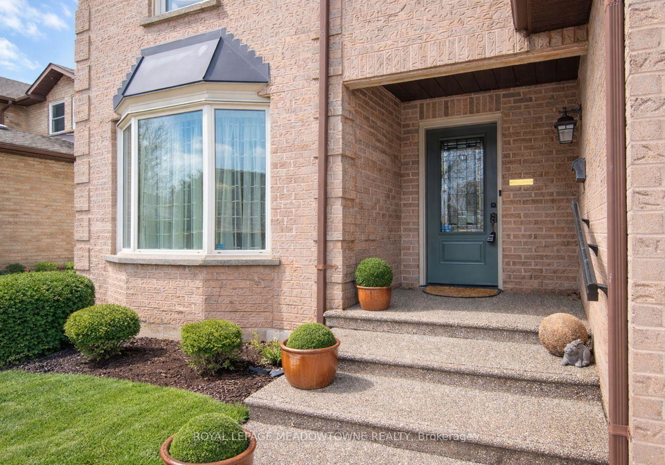 3215-pinemeadow-drive-burlington-ontario-w12899048