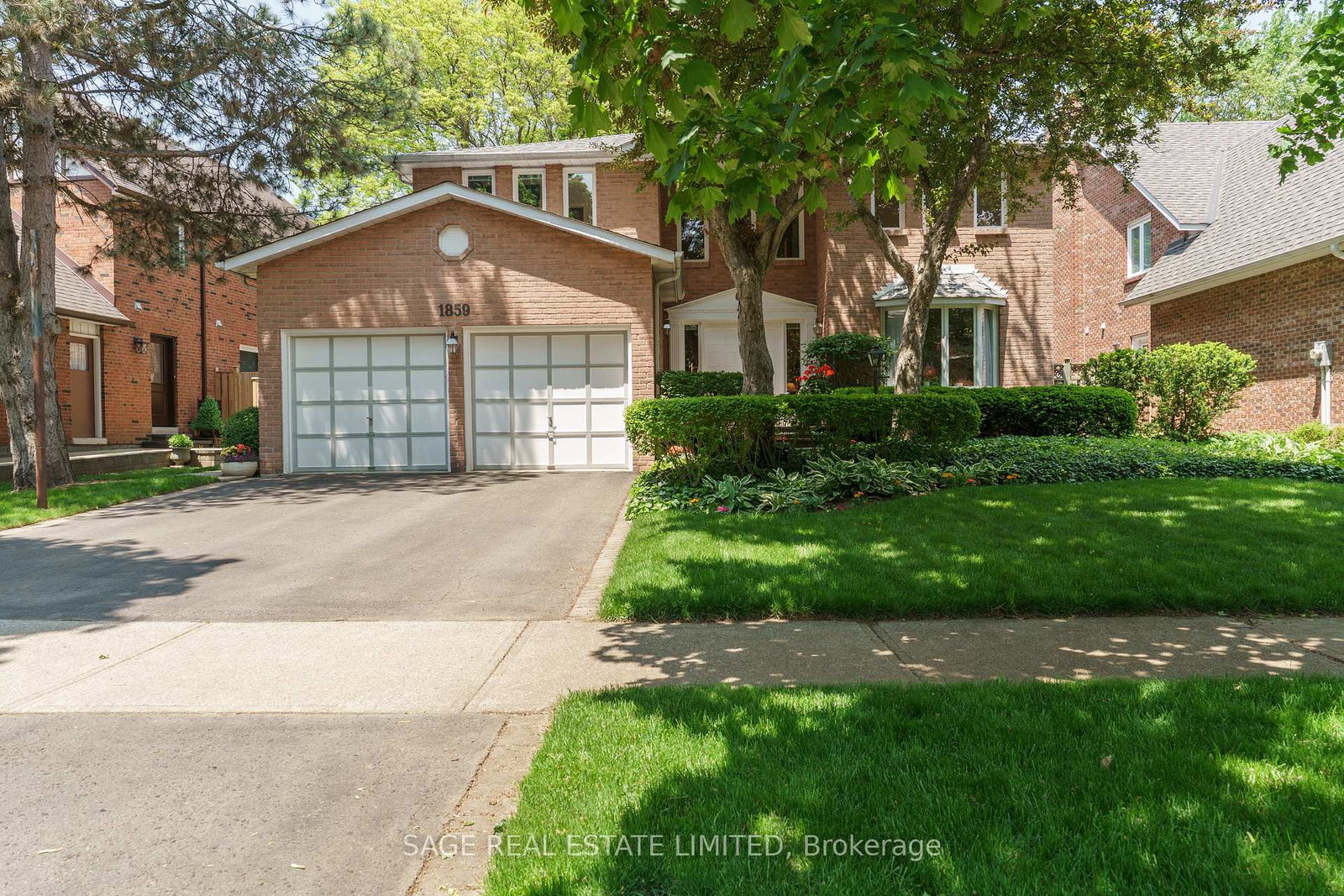 1859-sherwood-forrest-circle-mississauga-ontario-w12899148