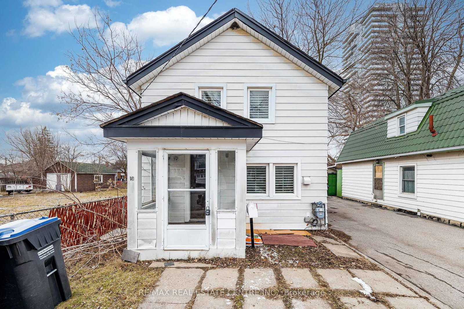 18-hillcrest-avenue-brampton-ontario-w12899512