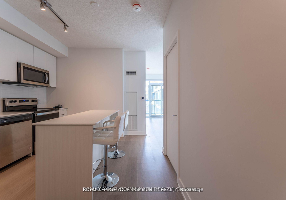859-the-queensway-etobicoke-ontario-w12899900