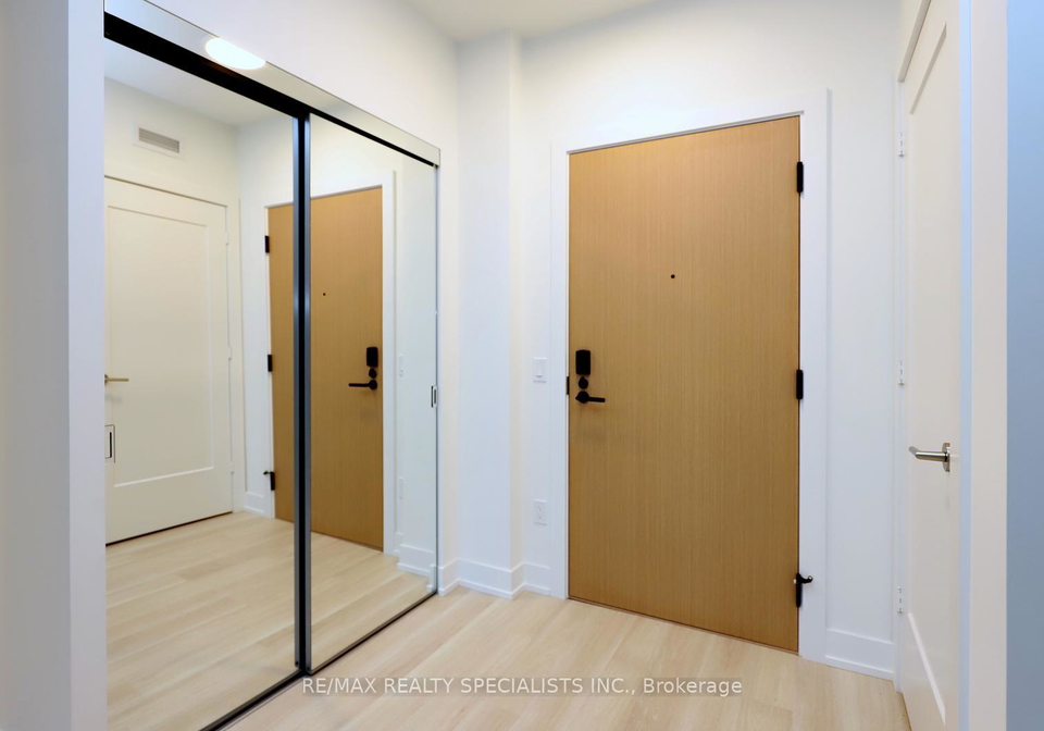 25-cordova-avenue-etobicoke-ontario-w12900300