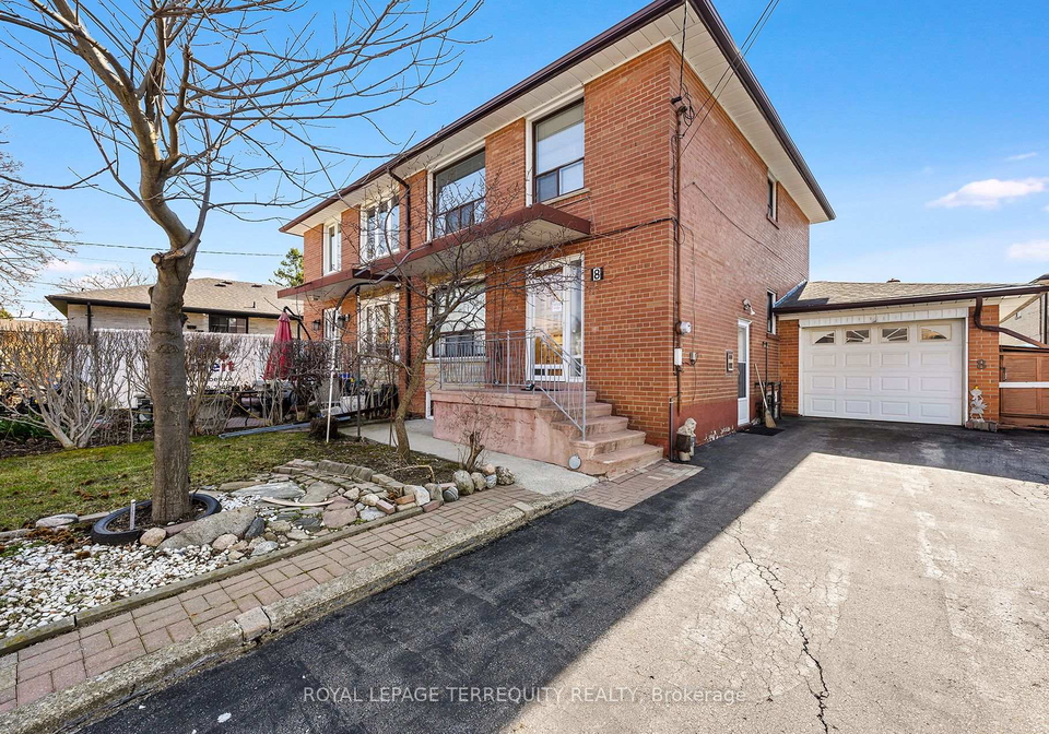 8-sonnet-court-north-york-ontario-w12900578