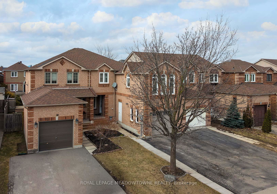82-mosley-crescent-brampton-ontario-w12900702
