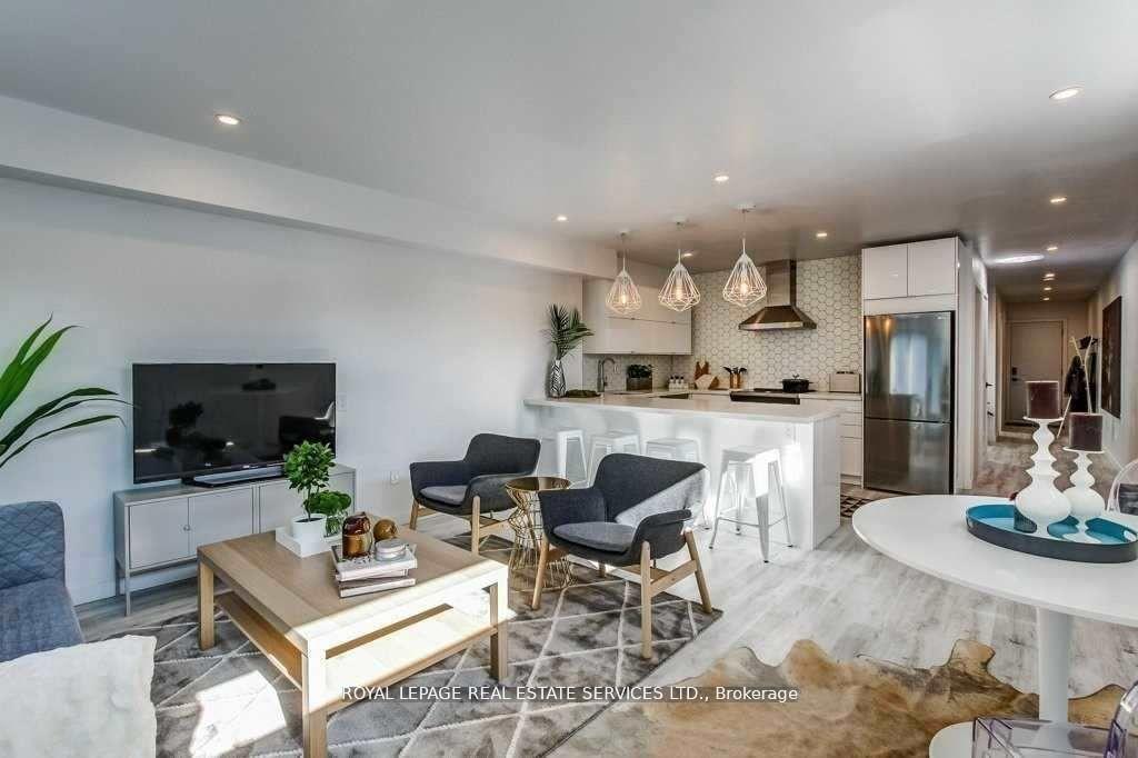 6-florence-crescent-toronto-ontario-w12900880