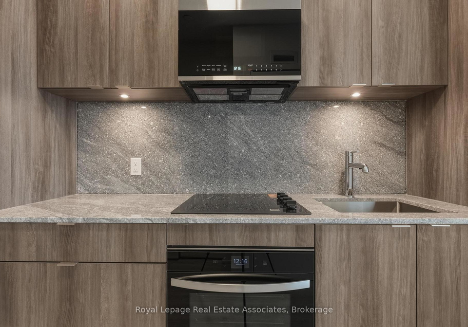 25-cordova-avenue-etobicoke-ontario-w12901102