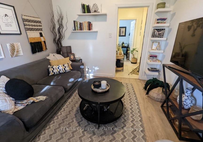 1309-dufferin-street-toronto-ontario-w12901280