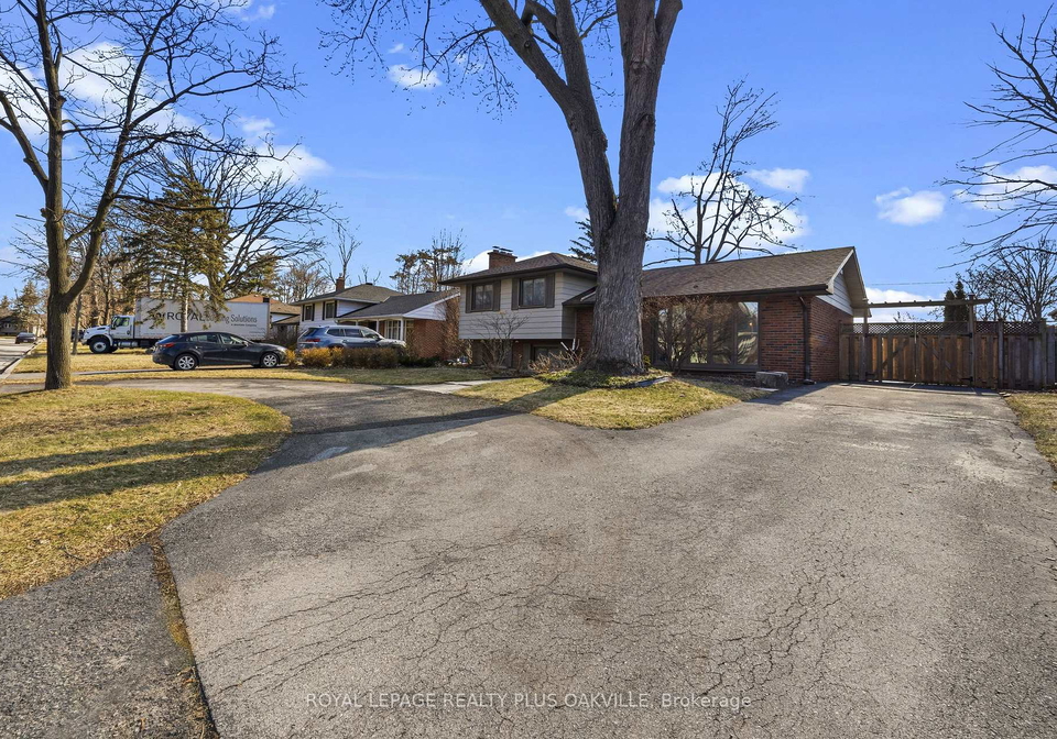 5210-meadowhill-road-burlington-ontario-w12901340