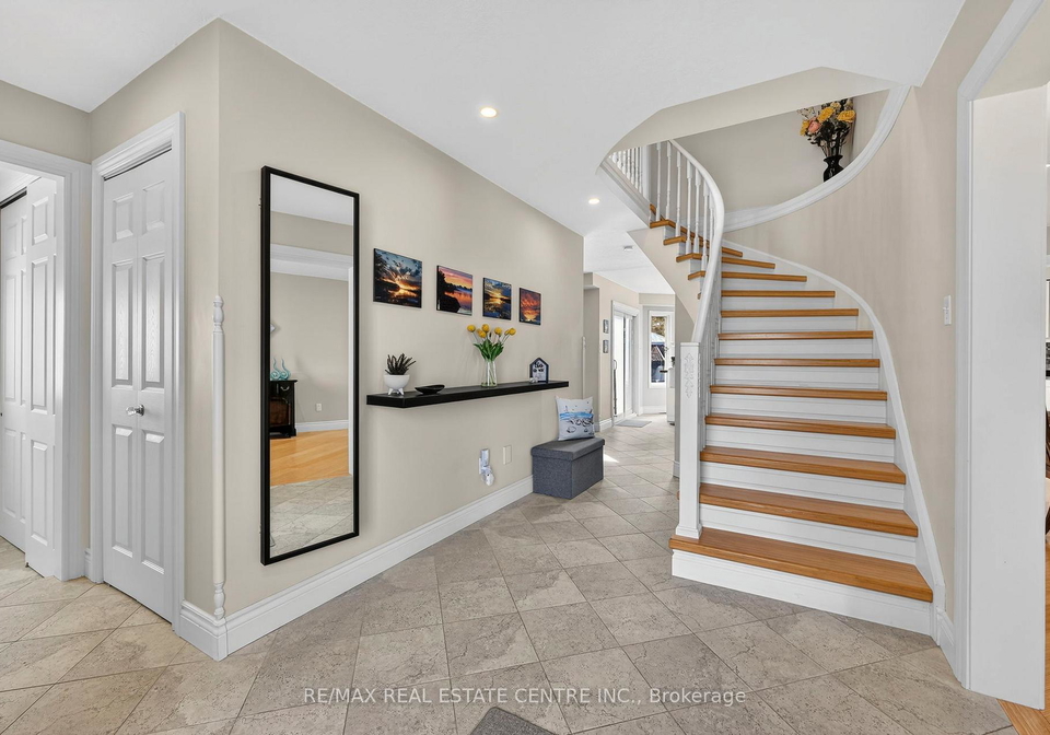 205-walsh-crescent-orangeville-ontario-w12901694