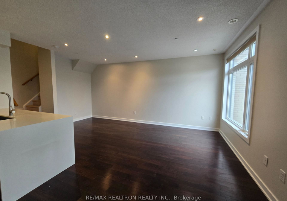 4080-parkside-village-drive-mississauga-ontario-w12902106