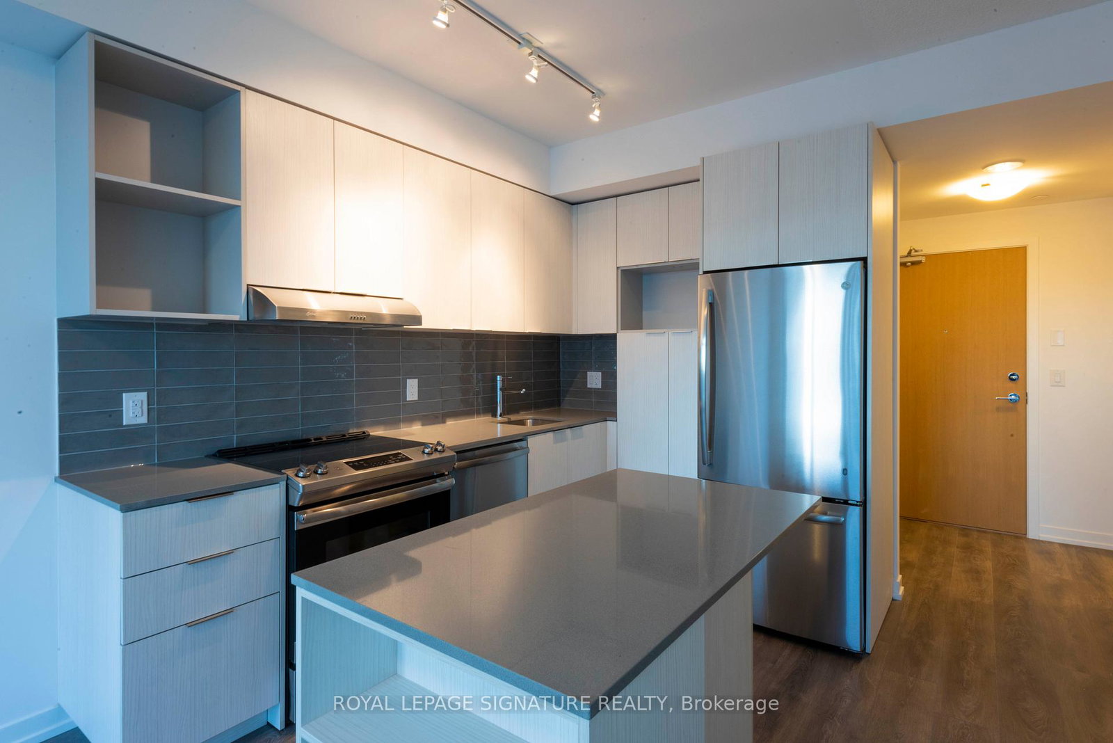 2520-eglinton-avenue-w-mississauga-ontario-w12902184