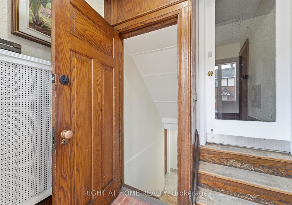 2-montye-avenue-toronto-ontario-w12902198