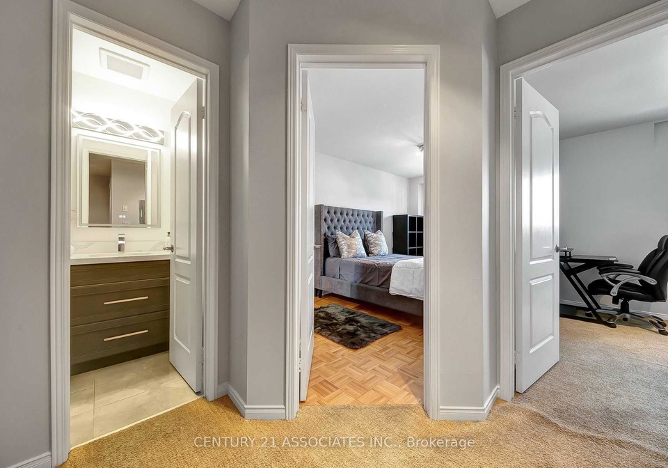 615-shoreline-drive-mississauga-ontario-w12902360