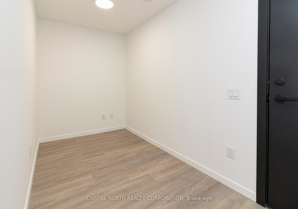 689-the-queensway-etobicoke-ontario-w12903088