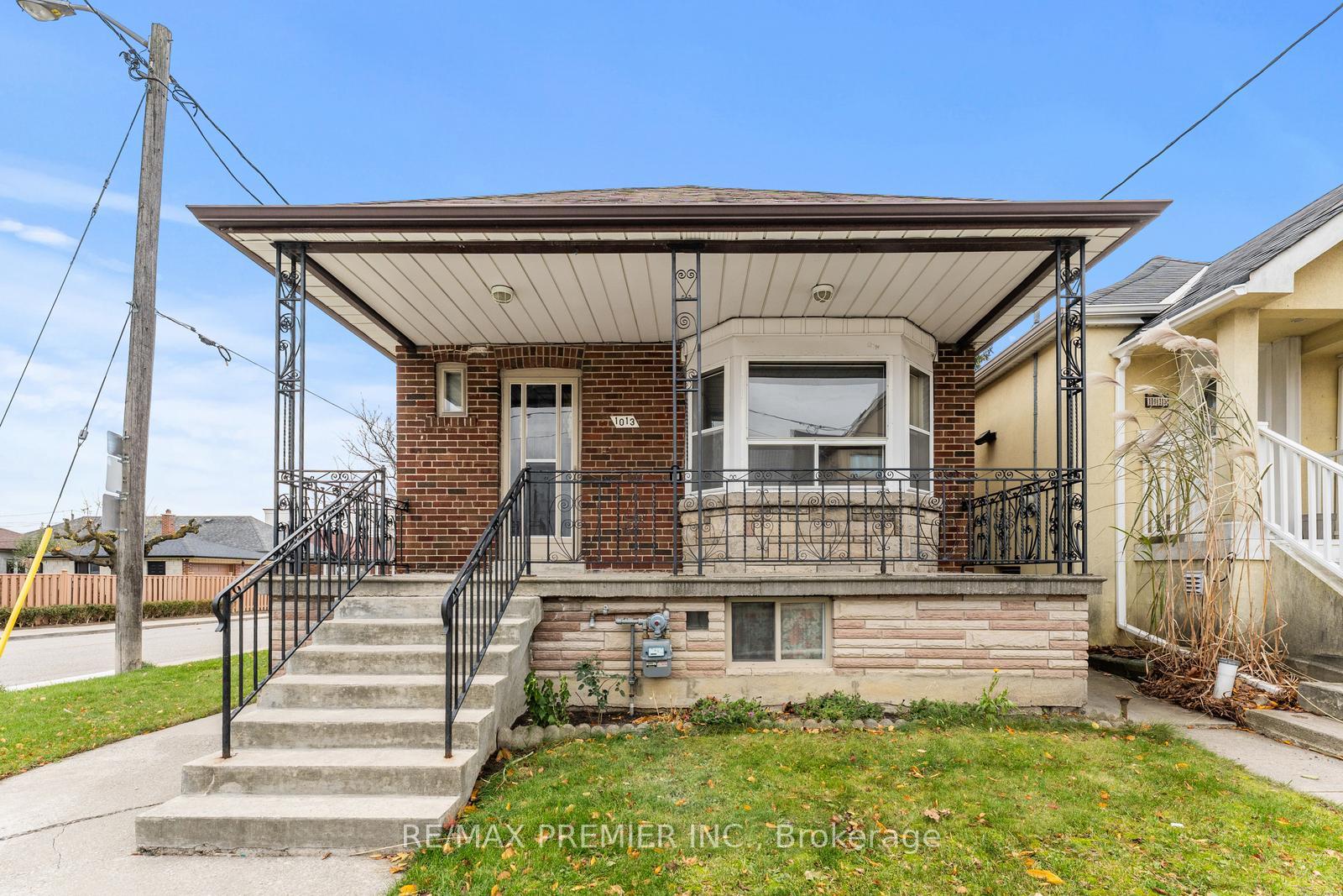 1013-briar-hill-avenue-north-york-ontario-w12903358