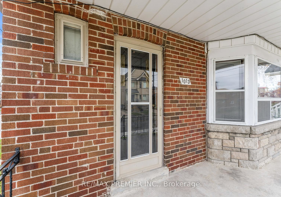 1013-briar-hill-avenue-north-york-ontario-w12903358