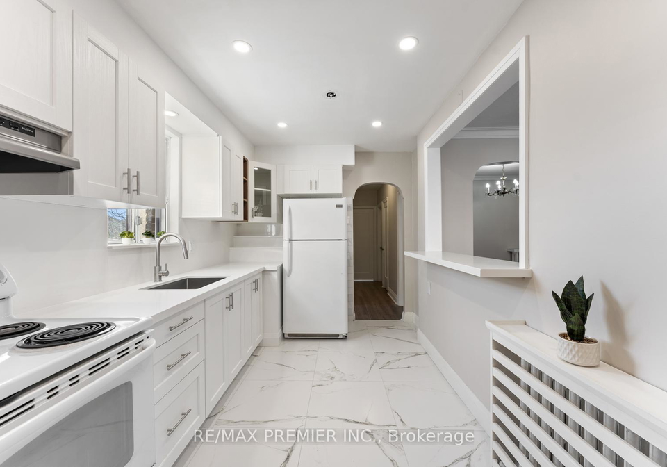1013-briar-hill-avenue-north-york-ontario-w12903358