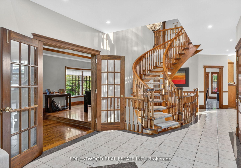 971-lovingston-crescent-mississauga-ontario-w12903382