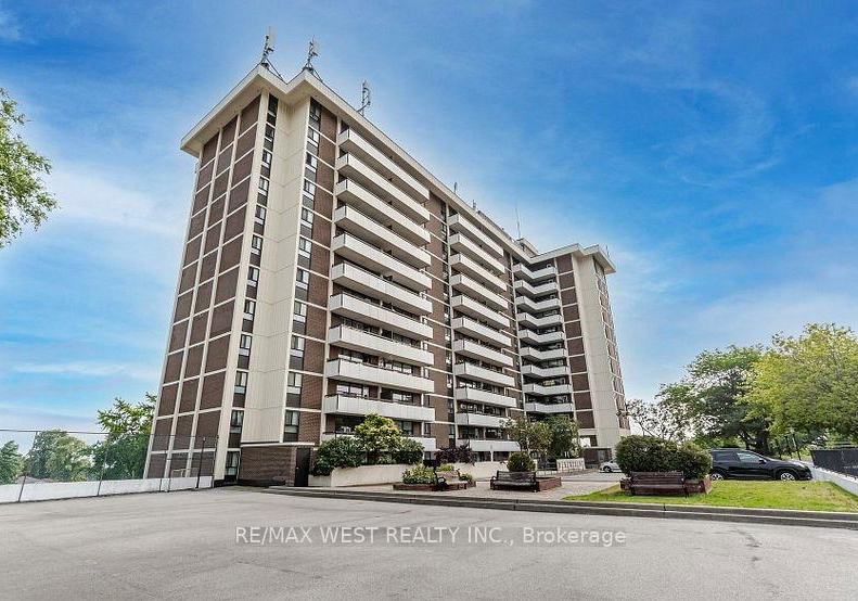 541-blackthorn-avenue-toronto-ontario-w12903804