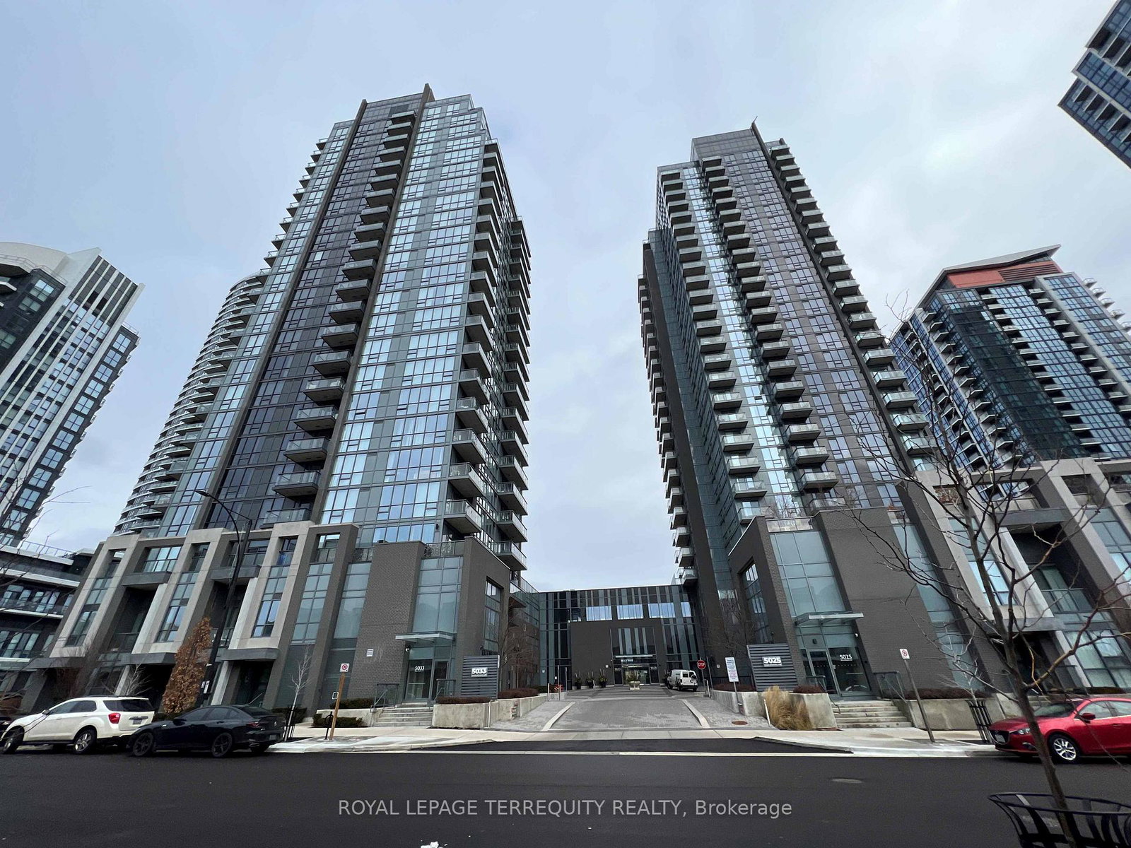 5033-four-springs-avenue-mississauga-ontario-w12904448