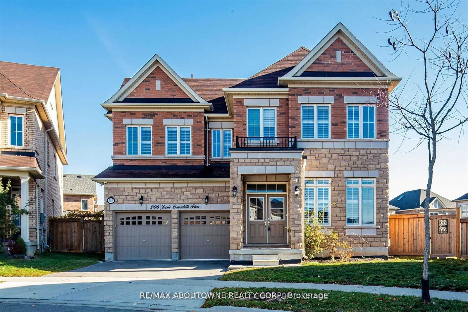 206-jessie-caverhill-passage-oakville-ontario-w12904780